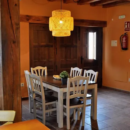 La Fuente De Cabanillas * Cabanillas del Monte